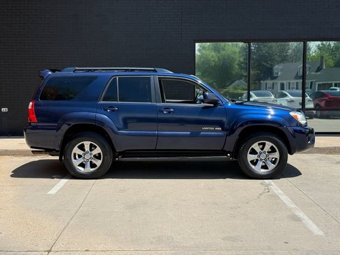 Used 2007 Toyota 4Runner Limited AWD/4WD image 10