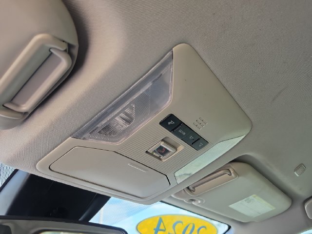 Used 2024 Toyota RAV4 XLE FWD image 31