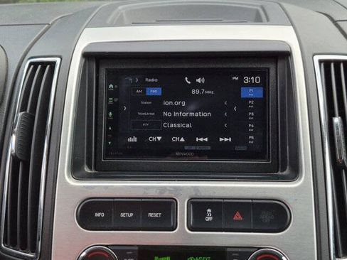 Used 2010 Ford Edge Limited FWD image 21
