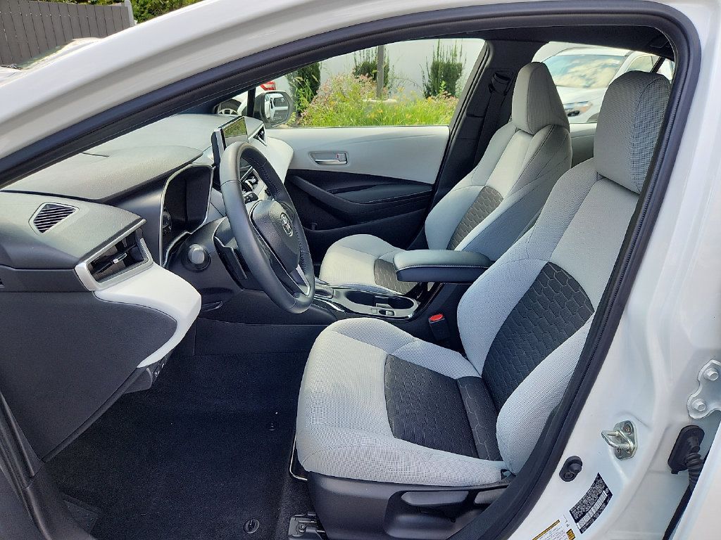Used 2024 Toyota Corolla SE FWD image 14