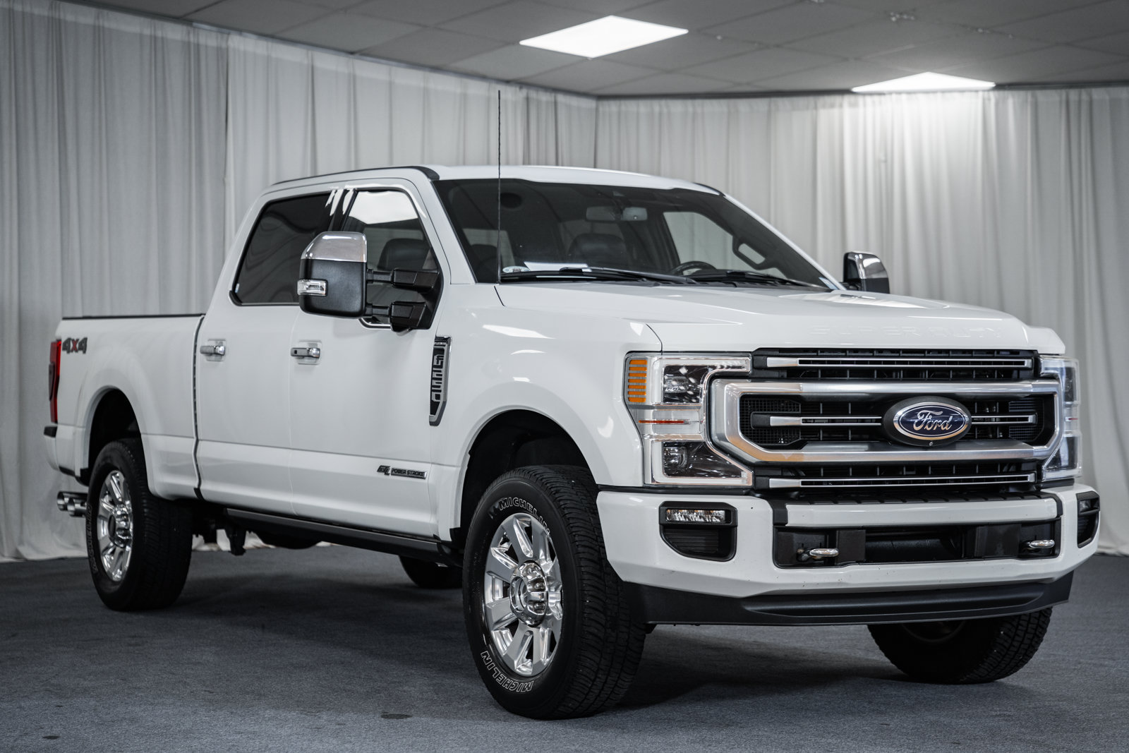 Used 2022 Ford F250 Platinum AWD/4WD image 1