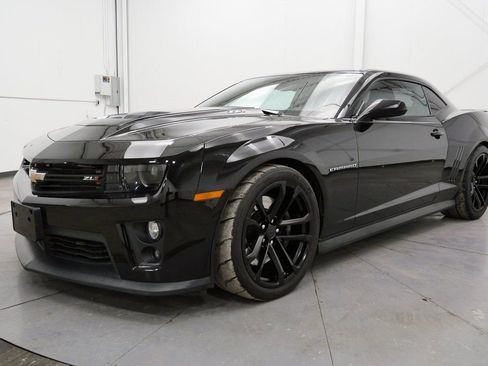 Used 2015 Chevrolet Camaro ZL1 image 3