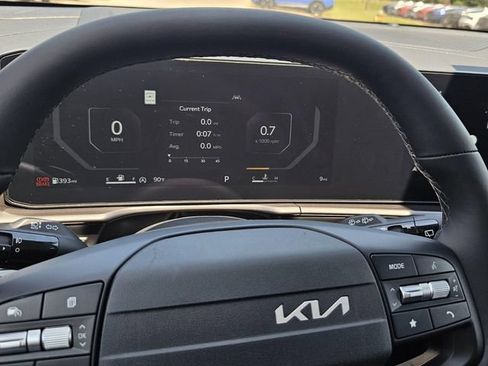 New 2026 Kia Sportage SX FWD image 18
