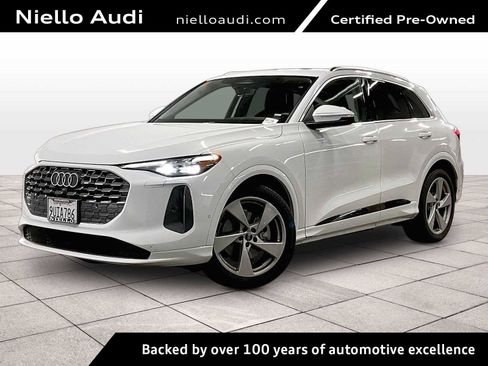 Certified 2025 Audi Q5 Prestige image 1