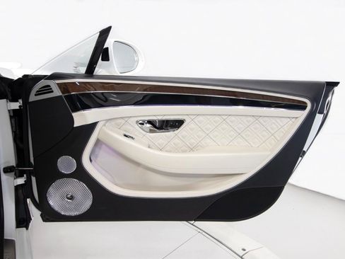 Used 2020 Bentley Continental GT V8 First Edition image 40