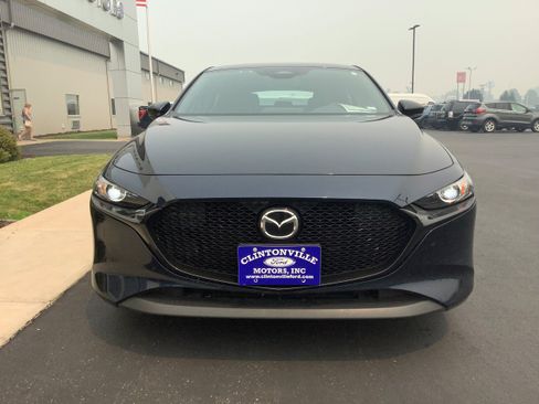 Used 2024 MAZDA MAZDA3 s FWD image 3