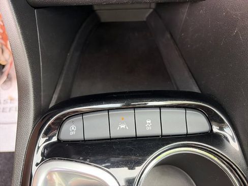Used 2021 Buick Encore GX Preferred FWD image 21