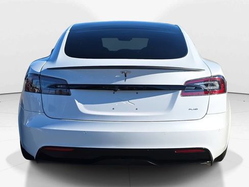 Used 2021 Tesla Model S Plaid image 6