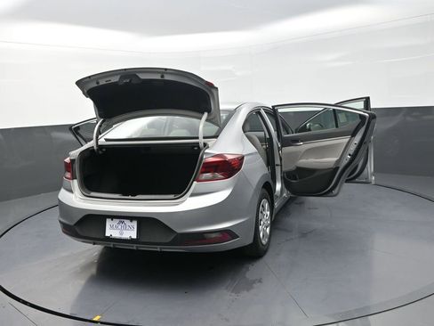 Used 2020 Hyundai Elantra SE FWD image 36