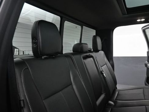 Used 2018 Ford F150 Lariat w/ Equipment Group 502A Luxury AWD/4WD image 27
