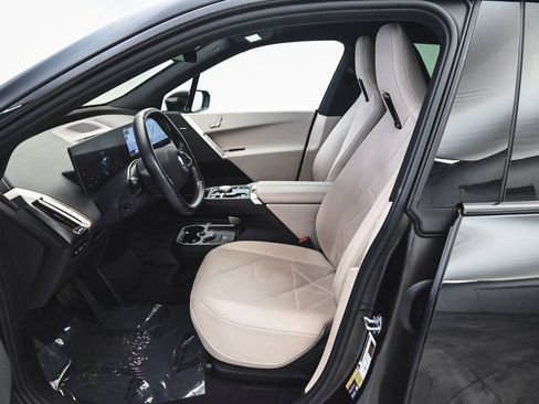 Used 2023 BMW iX xDrive50 w/ Convenience Package image 29