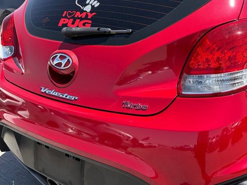 Used 2015 Hyundai Veloster Turbo w/ Option Group 04 FWD image 4
