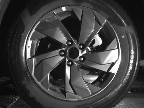 Used 2025 Nissan Rogue SV image 14