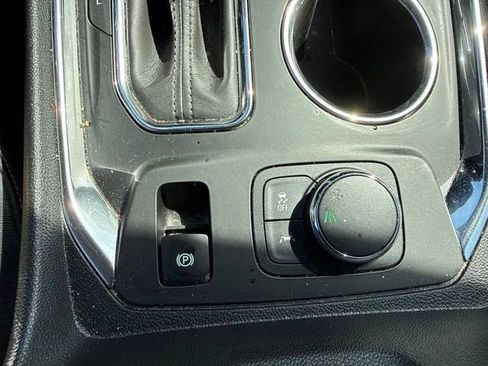 Used 2020 Chevrolet Traverse RS w/ LPO, Floor Liner Package FWD image 19