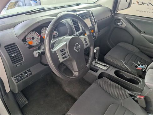 Used 2018 Nissan Frontier PRO-4X image 10