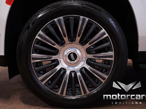 Used 2022 Cadillac Escalade Premium Luxury image 20