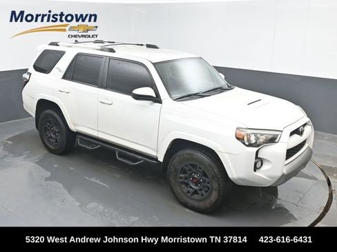 Used 2018 Toyota 4Runner TRD Off-Road AWD/4WD image 1