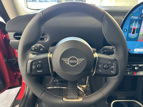 Certified 2025 MINI Cooper 2-Door Hardtop image 14