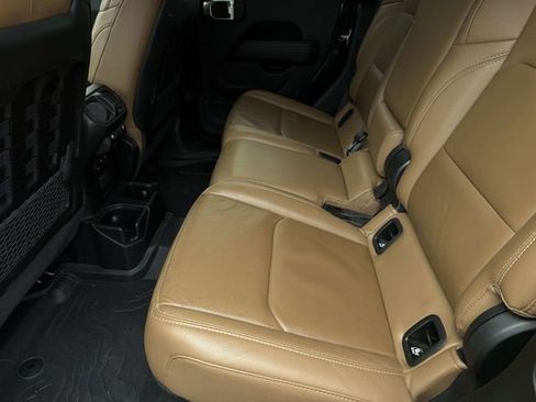 Used 2021 Jeep Gladiator Rubicon AWD/4WD image 20