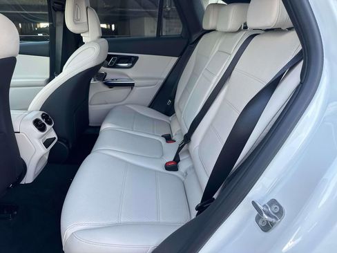 New 2026 Mercedes-Benz GLC 300 image 6