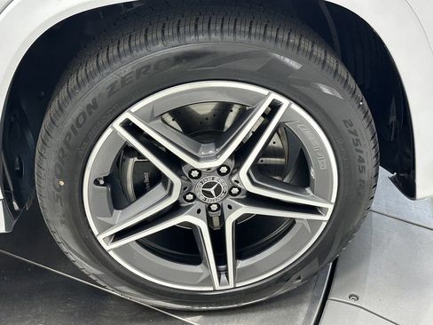 Certified 2025 Mercedes-Benz GLS 450 4MATIC image 13