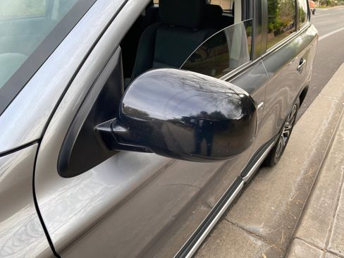 Used 2017 Mitsubishi Outlander ES image 16