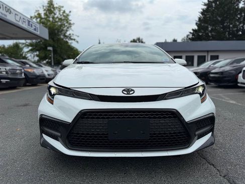 Used 2021 Toyota Corolla SE FWD image 2