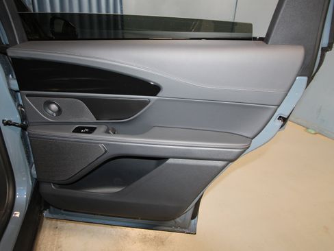 New 2026 Lincoln Nautilus Reserve w/ Jet Appearance Package image 28