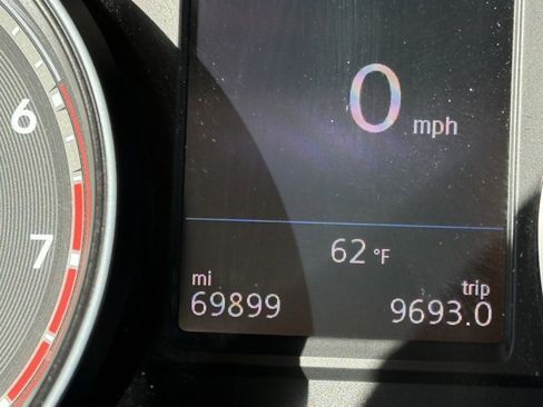 Used 2021 Volkswagen Atlas SE image 14