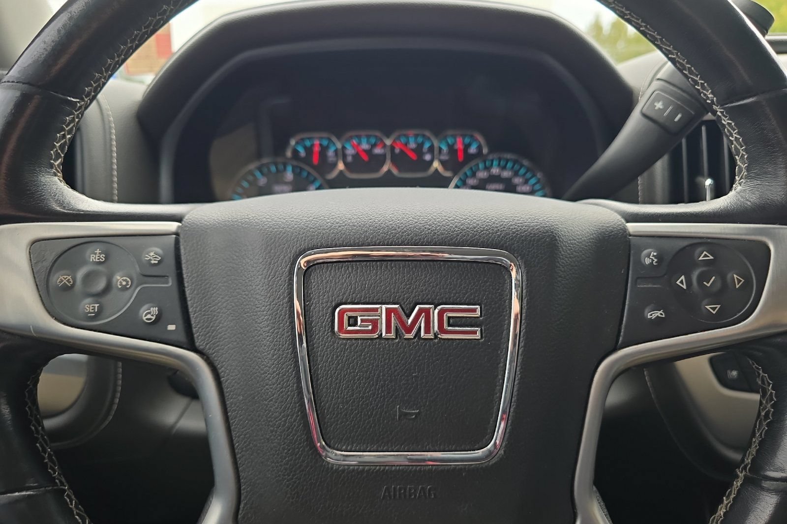 Used 2018 GMC Sierra 1500 SLT AWD/4WD image 22