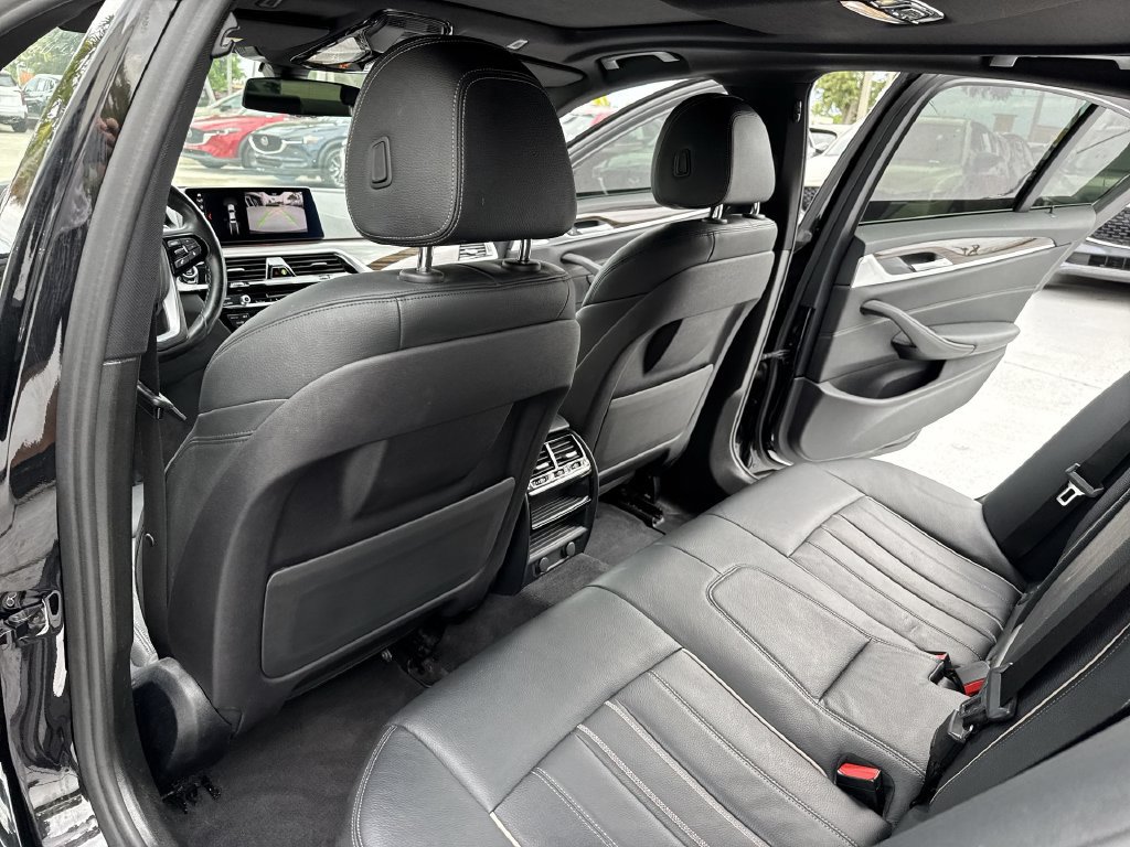 Used 2019 BMW 540i xDrive AWD/4WD image 34