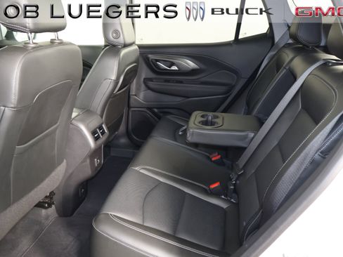 Used 2022 GMC Terrain SLT w/ Infotainment Package II AWD/4WD image 13