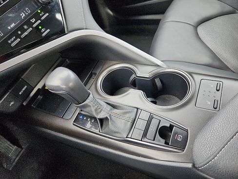 Used 2024 Toyota Camry XSE image 12