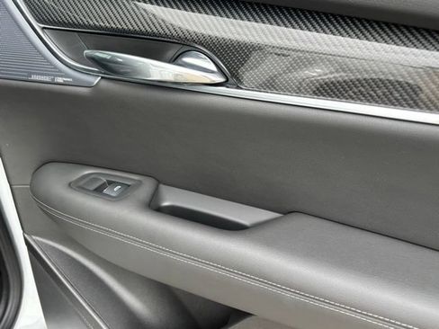 Certified 2024 Cadillac XT6 Sport AWD/4WD image 21