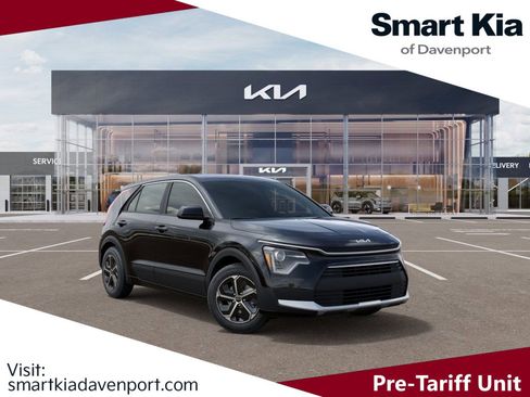 New 2025 Kia Niro LX image 8