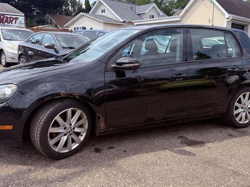 Used 2010 Volkswagen Golf TDI FWD image 2