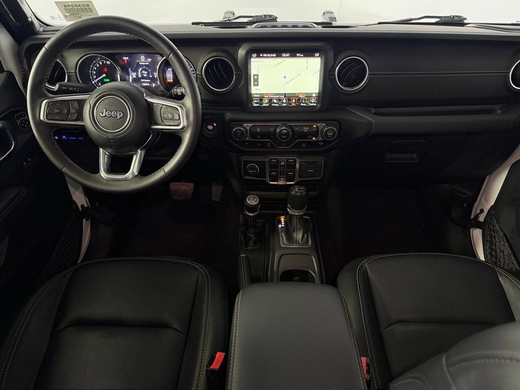 Used 2023 Jeep Wrangler Unlimited Sahara AWD/4WD image 13