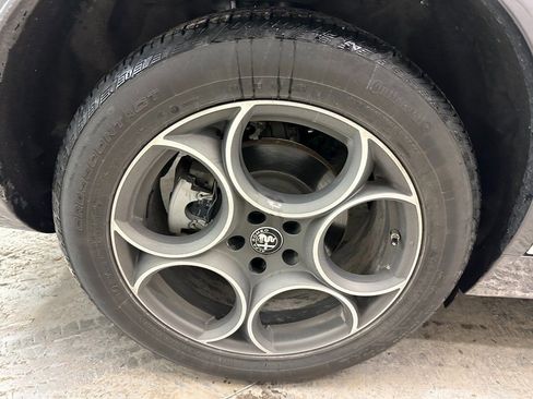 Used 2024 Alfa Romeo Stelvio Ti w/ Active Assist Plus Package image 36