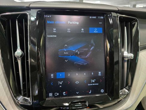 Used 2023 Volvo XC60 T8 Ultimate w/ Climate Package image 14