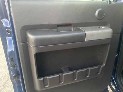 Used 2011 Ford F350 Lariat w/ Lariat Interior Pkg image 17