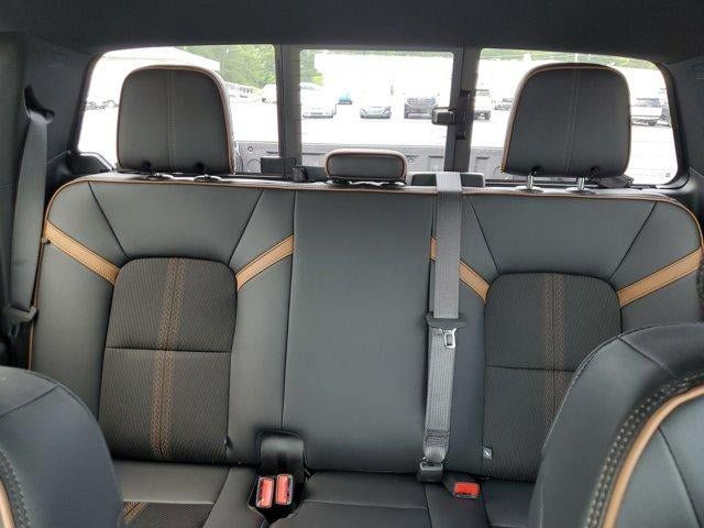 New 2026 GMC Canyon AT4 AWD/4WD image 9
