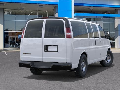 New 2026 Chevrolet Express 2500 w/ Driver Convenience Package RWD image 4
