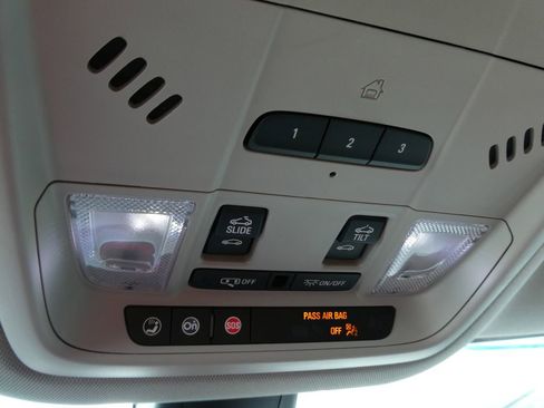 Certified 2021 Buick Enclave Avenir w/ Avenir Technology Package image 21