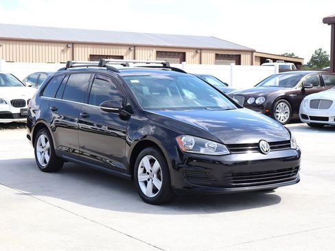 Used 2015 Volkswagen Golf TDI S FWD image 9