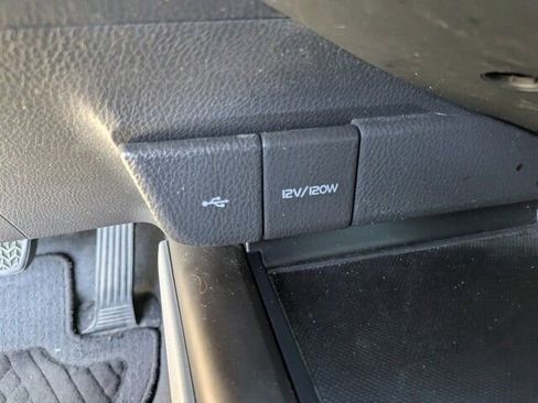 Used 2021 Toyota Camry SE w/ Convenience Package image 25