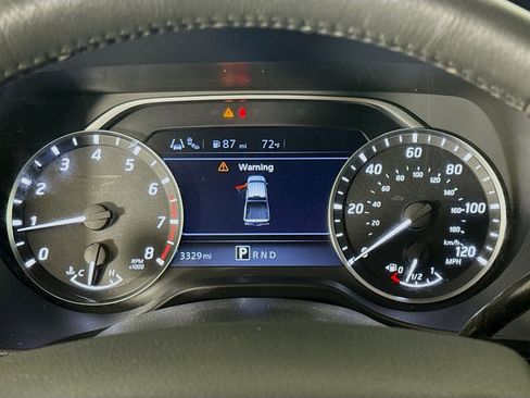 Used 2024 Nissan Titan SV w/ SV Convenience Package RWD image 16