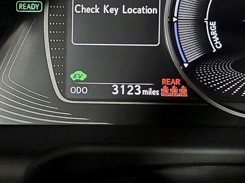 Used 2025 Lexus ES 300h w/ Premium Package image 22