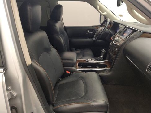 Used 2020 Nissan Armada SL image 21