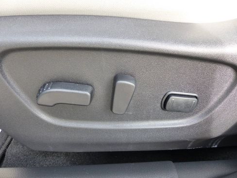 Used 2021 Nissan Rogue Sport SV FWD image 20