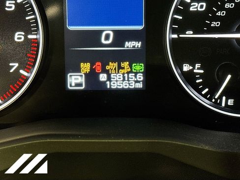 Certified 2025 Subaru Ascent Bronze Edition w/ Onyx Package image 14